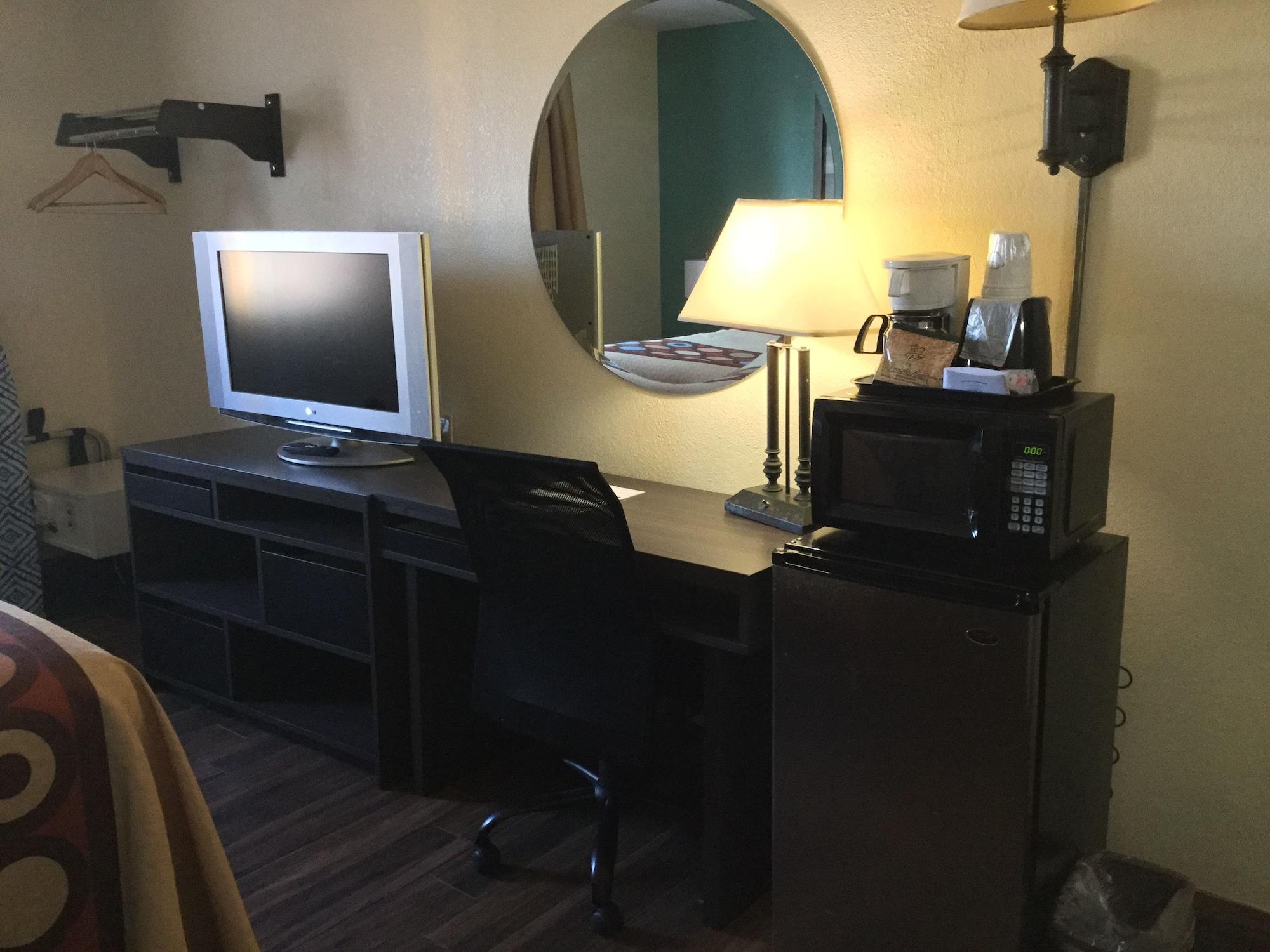 Super 8 By Wyndham Clearwater/St. Petersburg Airport Ξενοδοχείο Εξωτερικό φωτογραφία