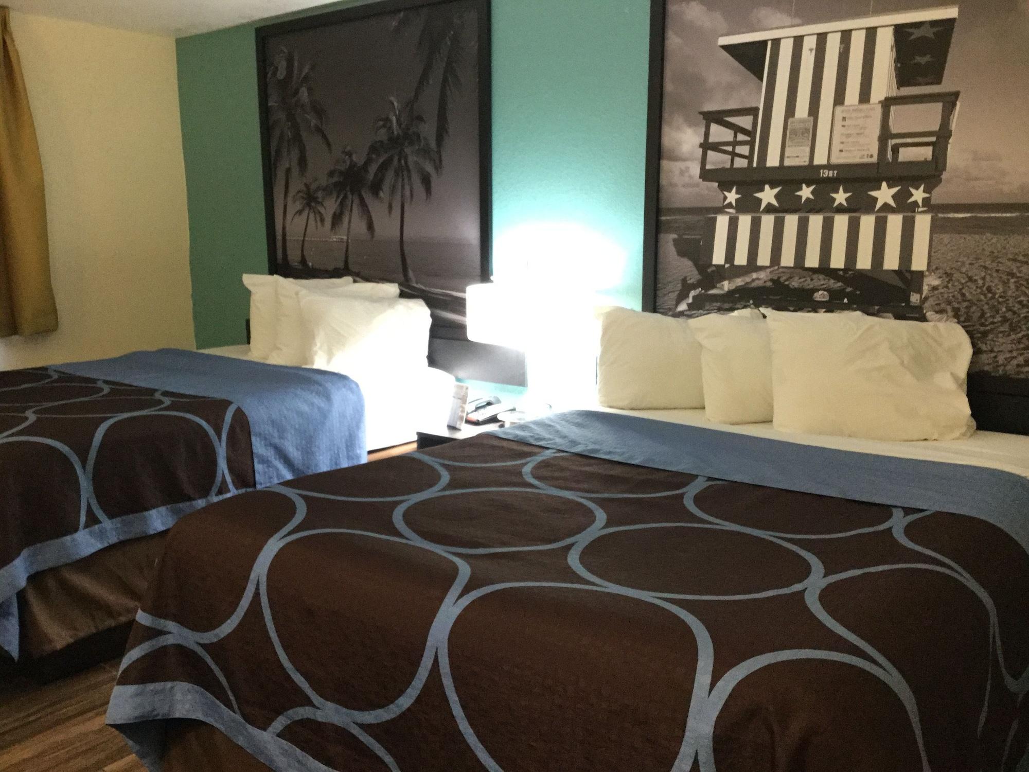 Super 8 By Wyndham Clearwater/St. Petersburg Airport Ξενοδοχείο Εξωτερικό φωτογραφία