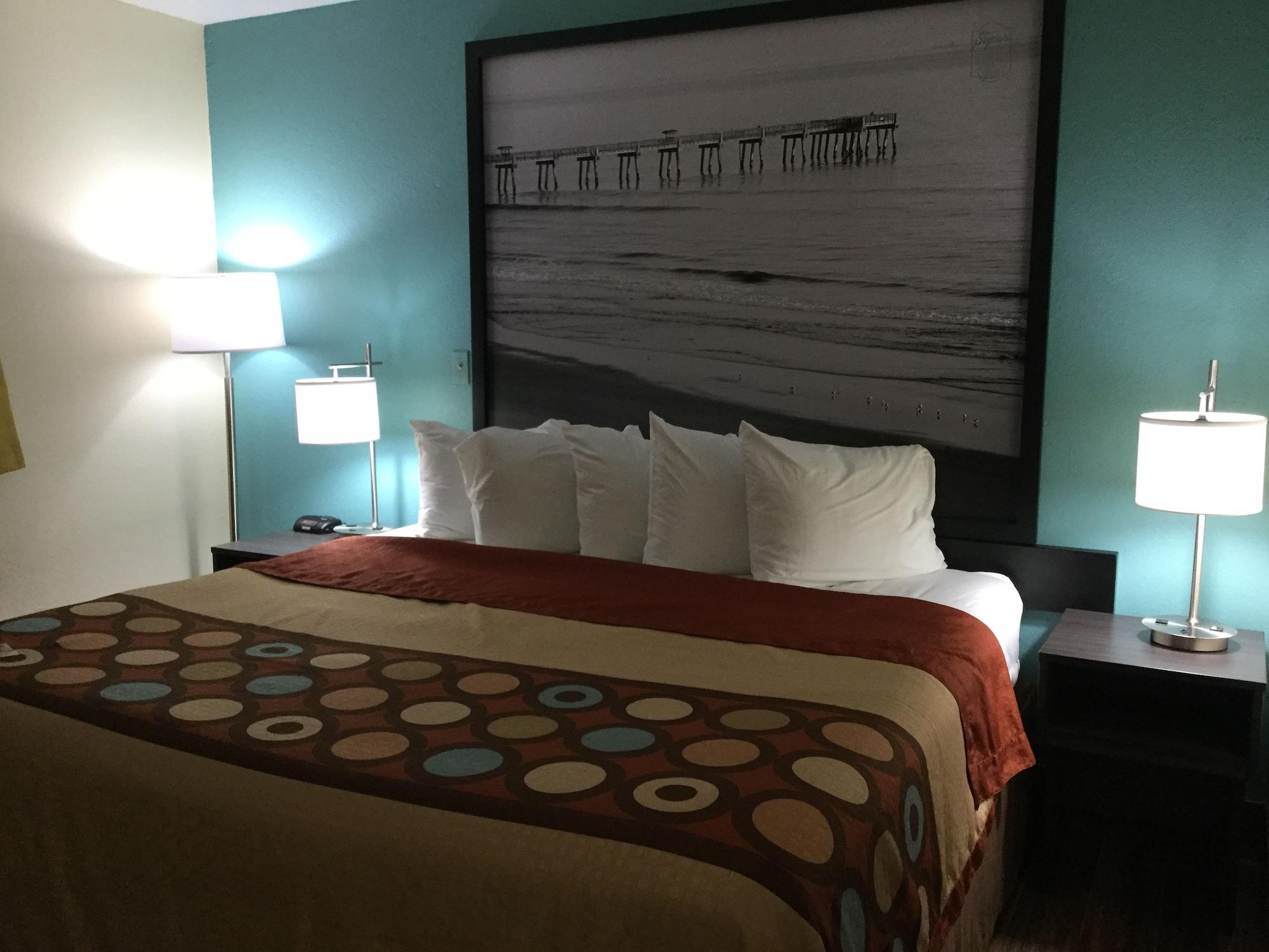 Super 8 By Wyndham Clearwater/St. Petersburg Airport Ξενοδοχείο Εξωτερικό φωτογραφία